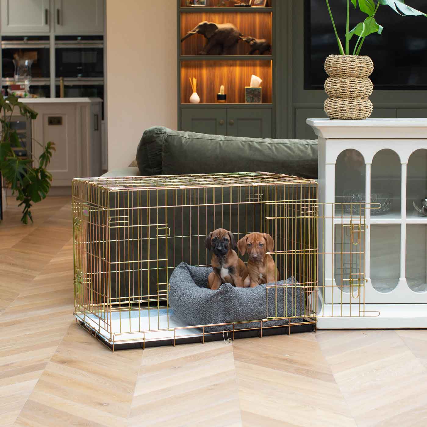 Dog Crate with Cosy & Calming Puppy Crate Bed in Granite Bouclé by Lords & Labradors